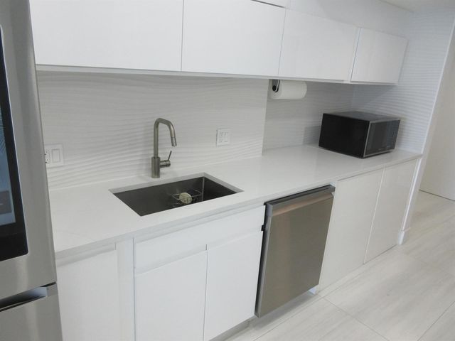 2200 S Ocean Lane 205, Fort Lauderdale, FL 33316