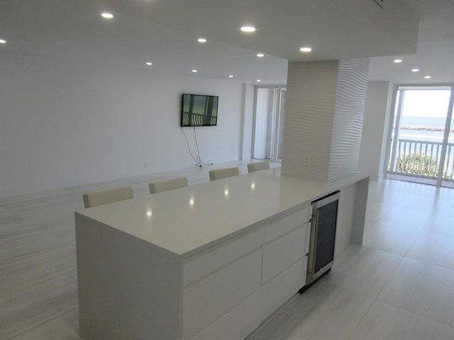2200 S Ocean Lane 205, Fort Lauderdale, FL 33316