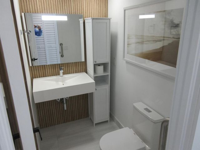 2200 S Ocean Lane 205, Fort Lauderdale, FL 33316