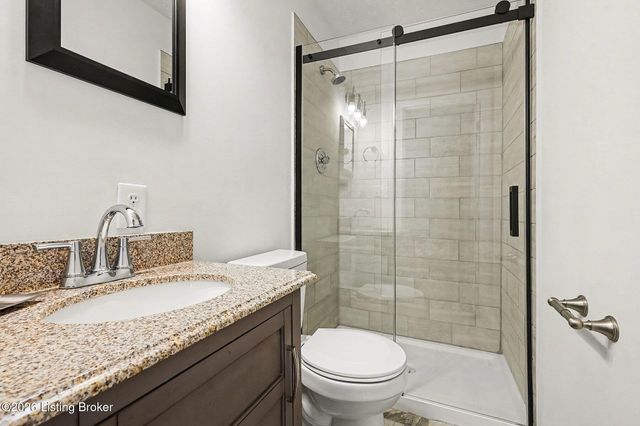 105 Tracy Ct, Radcliff, KY 40160