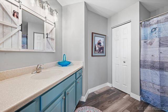 10 N Gilbert Street 217, South Elgin, IL 60177