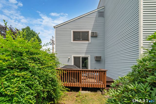 111 Wooster Street 2A, Naugatuck, CT 06770