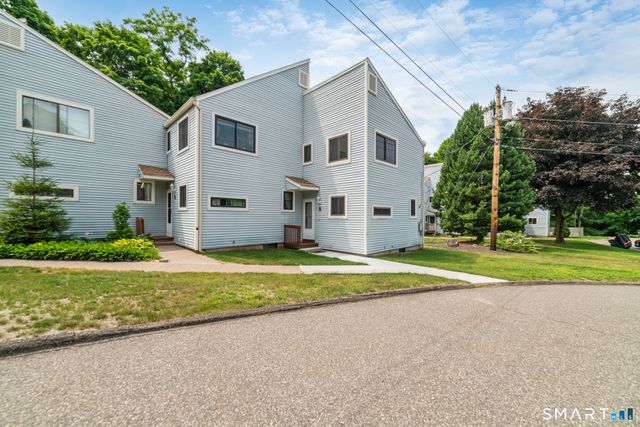 111 Wooster Street 2A, Naugatuck, CT 06770