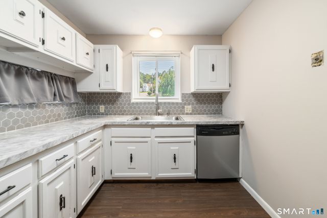 111 Wooster Street 2A, Naugatuck, CT 06770