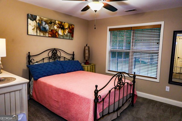 154 Cole Forest, Barnesville, GA 30204
