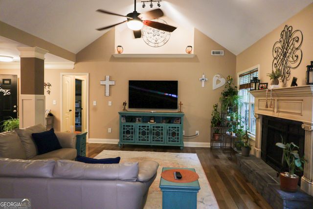 154 Cole Forest, Barnesville, GA 30204