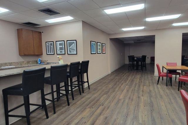 3930 N Pine Grove Avenue 2313, Chicago, IL 60613