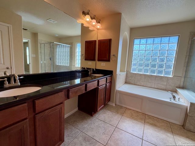 18027 Camino Del Mar, San Antonio, TX 78257