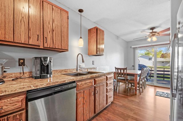3716 Brookdale Circle N, Brooklyn Park, MN 55443