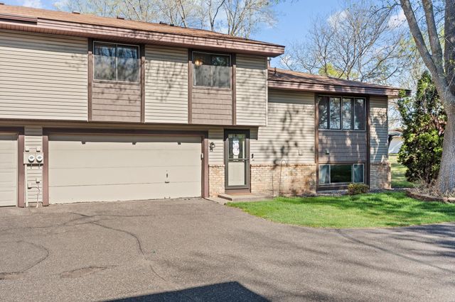 3716 Brookdale Circle N, Brooklyn Park, MN 55443
