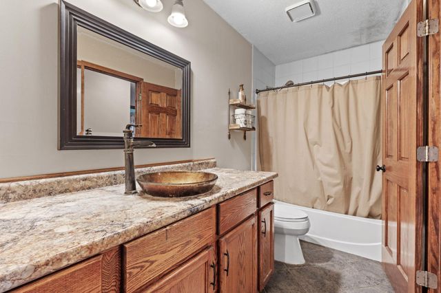 3716 Brookdale Circle N, Brooklyn Park, MN 55443