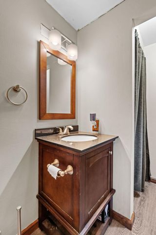 3716 Brookdale Circle N, Brooklyn Park, MN 55443