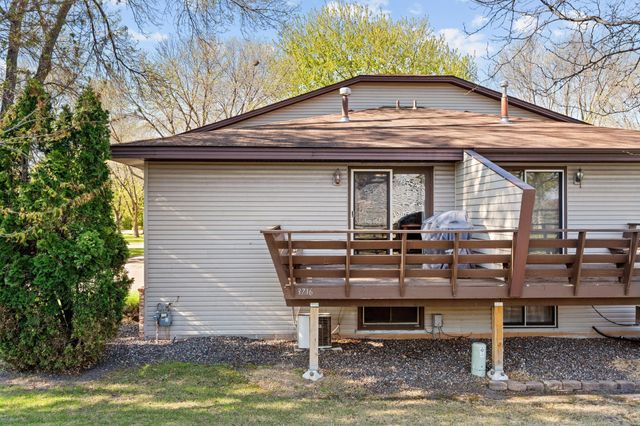 3716 Brookdale Circle N, Brooklyn Park, MN 55443
