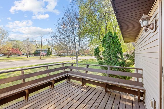 3716 Brookdale Circle N, Brooklyn Park, MN 55443