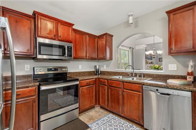 4307 Chads Park Drive, Powder Springs, GA 30127