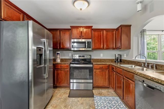 4307 Chads Park Drive, Powder Springs, GA 30127