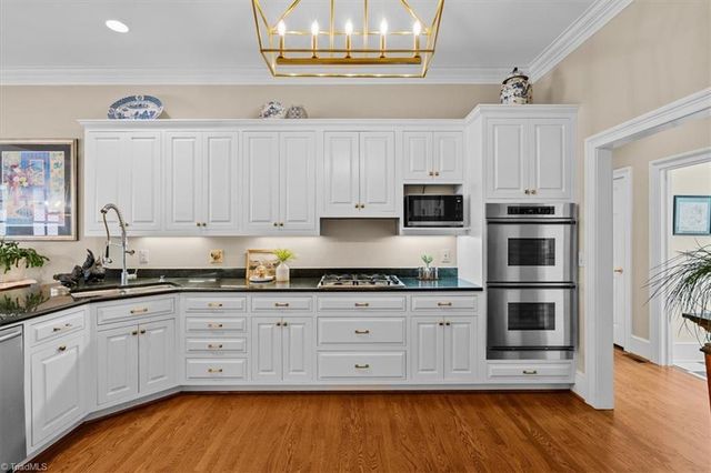 14 Provincetown Court, Greensboro, NC 27408