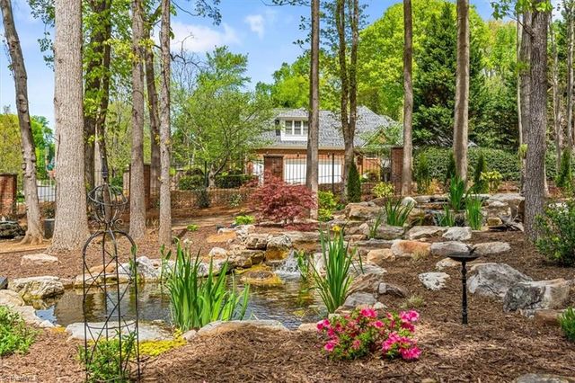 14 Provincetown Court, Greensboro, NC 27408