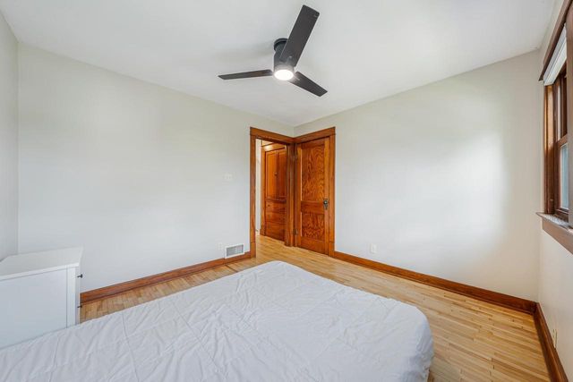 110 E RANDALL STREET, Appleton, WI 54911