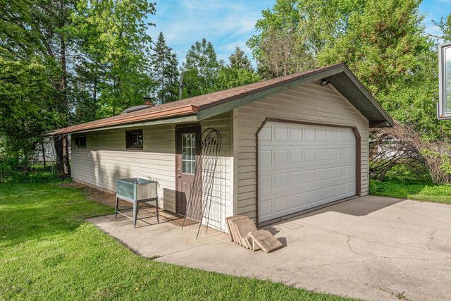 110 E RANDALL STREET, Appleton, WI 54911