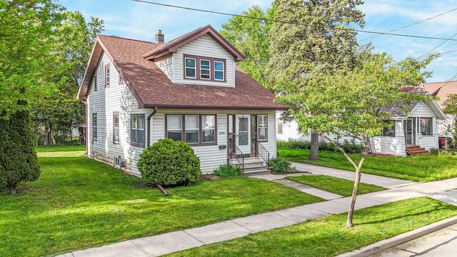 110 E RANDALL STREET, Appleton, WI 54911