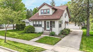 110 E RANDALL STREET, Appleton, WI 54911