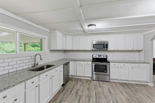 8836 W Sheepneck Rd, Mount Pleasant, TN 38474