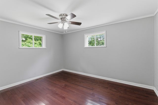 8836 W Sheepneck Rd, Mount Pleasant, TN 38474