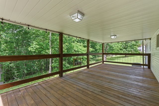 8836 W Sheepneck Rd, Mount Pleasant, TN 38474