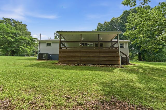 8836 W Sheepneck Rd, Mount Pleasant, TN 38474