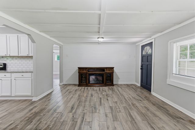 8836 W Sheepneck Rd, Mount Pleasant, TN 38474