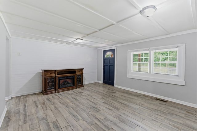 8836 W Sheepneck Rd, Mount Pleasant, TN 38474