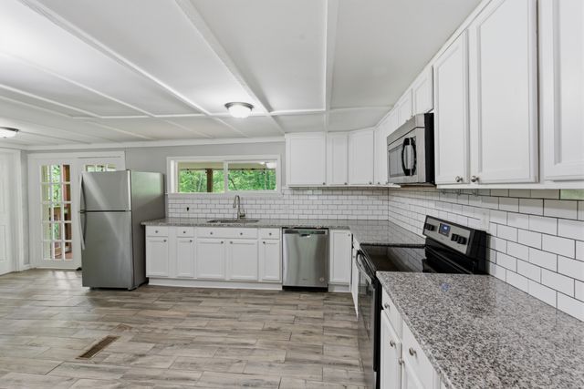 8836 W Sheepneck Rd, Mount Pleasant, TN 38474