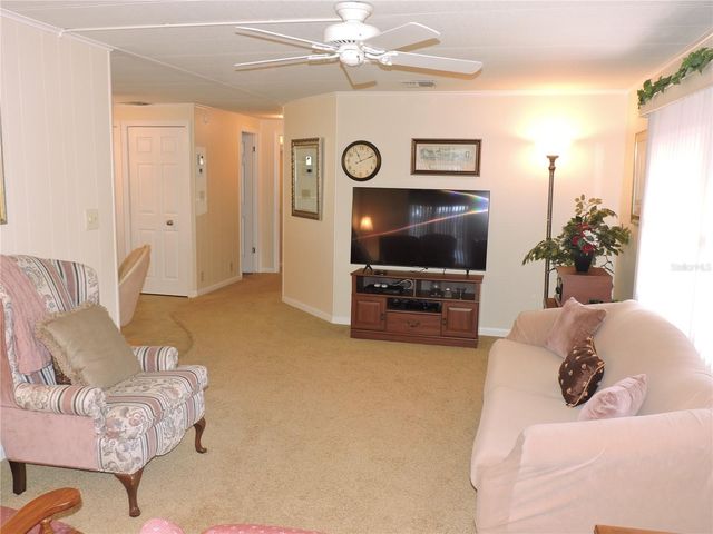 201 CALOOSA LAKE CIRCLE S, Lake Wales, FL 33859