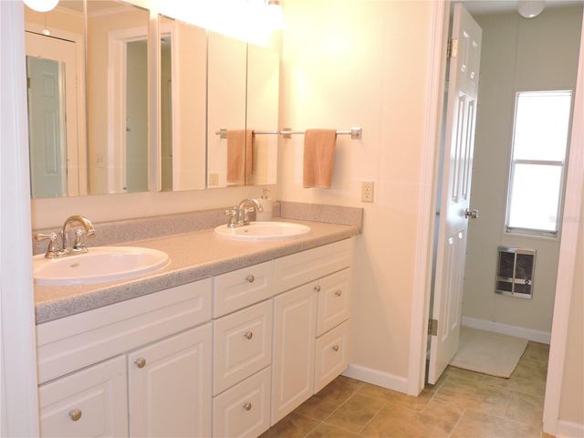 201 CALOOSA LAKE CIRCLE S, Lake Wales, FL 33859