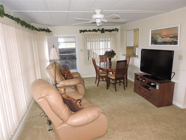 201 CALOOSA LAKE CIRCLE S, Lake Wales, FL 33859