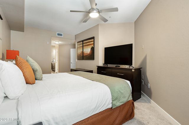 5450 E DEER VALLEY Drive 3170, Phoenix, AZ 85054