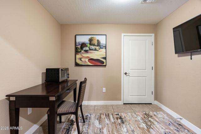 5450 E DEER VALLEY Drive 3170, Phoenix, AZ 85054