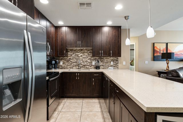 5450 E DEER VALLEY Drive 3170, Phoenix, AZ 85054