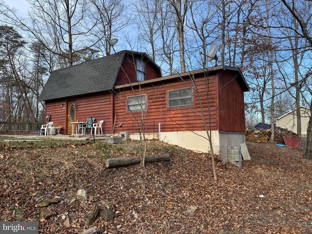 692 PLUM TREE LN, Berkeley Springs, WV 25411