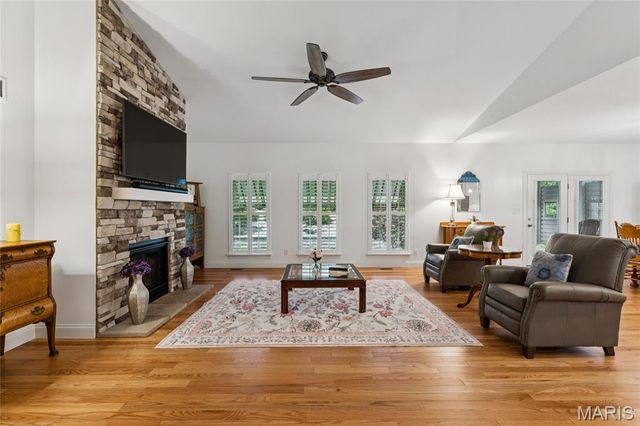 5331 Wilson Court, Oakville, MO 63129