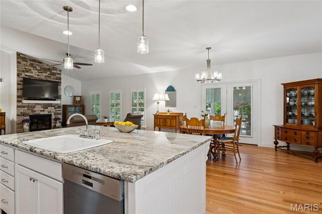 5331 Wilson Court, Oakville, MO 63129