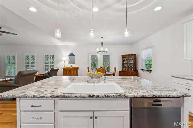 5331 Wilson Court, Oakville, MO 63129