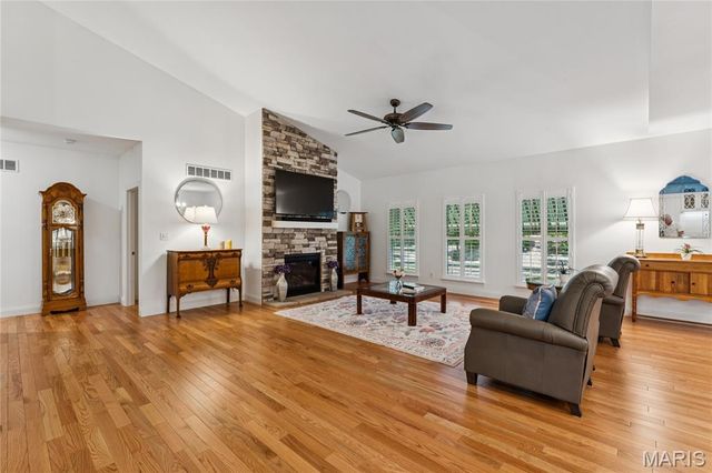 5331 Wilson Court, Oakville, MO 63129
