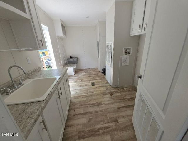 176 Rivershadows Drive, Rogersville, TN 37857