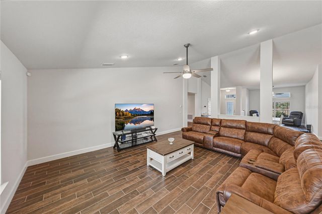 41049 STANTON HALL DRIVE, Dade City, FL 33525