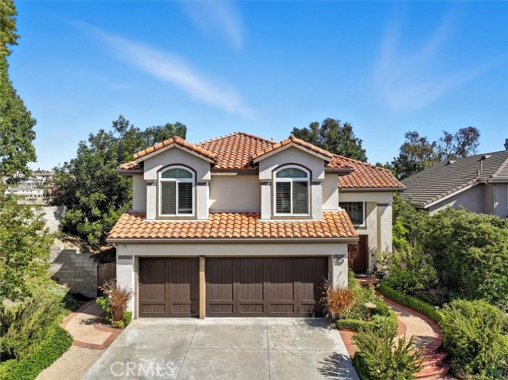 2 High Bluff, Laguna Niguel, CA 92677
