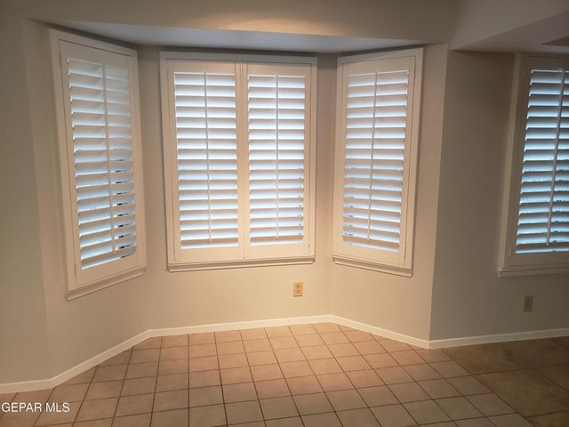 4365 LOMA DE ORO Drive, El Paso, TX 79934