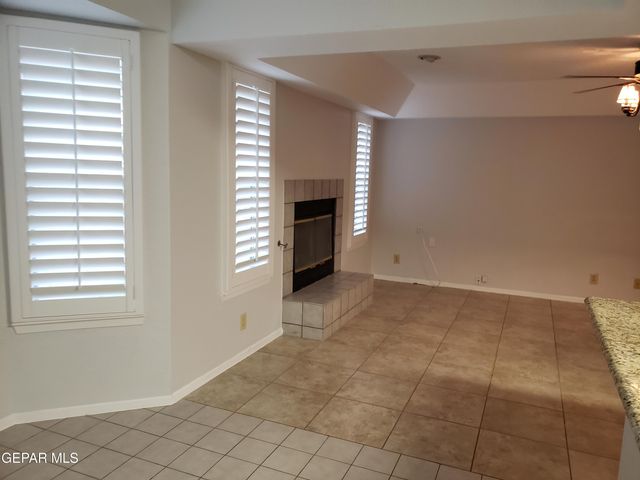 4365 LOMA DE ORO Drive, El Paso, TX 79934