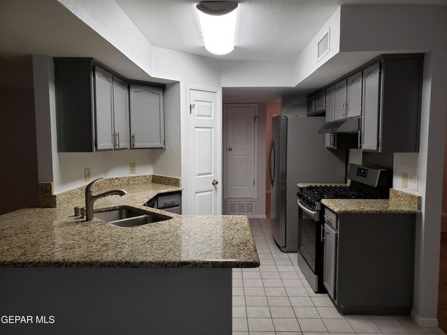 4365 LOMA DE ORO Drive, El Paso, TX 79934